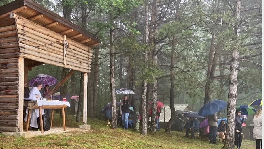 Na Brdu Iznad Zabilja Proslavljena Tradicionalna Sveta Misa Vite Ki Ba