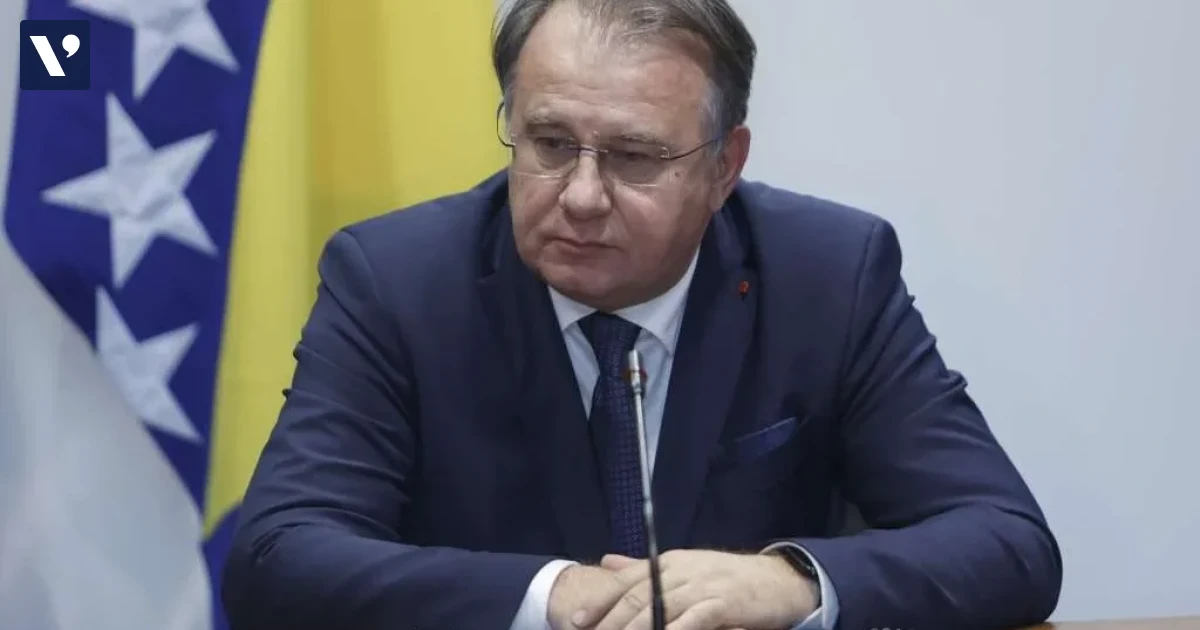 Premijer Nikšić o financijskom položaju Federacije: 'Vlada odgovorno upravlja javnim financijama' - povezana fotografija
