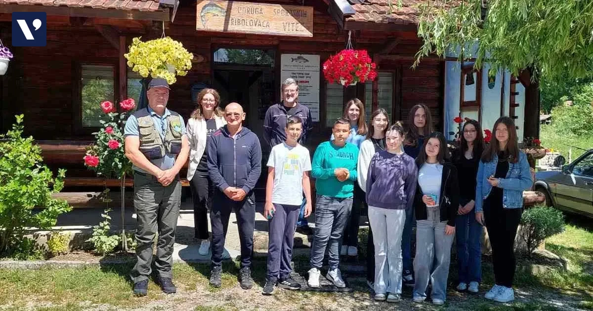 Učenici osnovne škole 'Dubravica' upoznali rad Udruge sportskih ribolovaca Vitez: Praktična lekcija o očuvanju prirode - povezana fotografija
