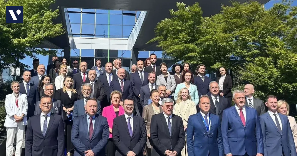 Zamjenica predsjedatelja Zajedničkog povjerenstva za obranu i sigurnost BiH sudjelovala na godišnjem sastanku predstavnika parlamentnih povjerenstava Jugoistočne Europe u Zagrebu - povezana fotografija